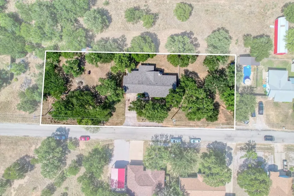 1928 Ridgeview Kingsland TX 78639