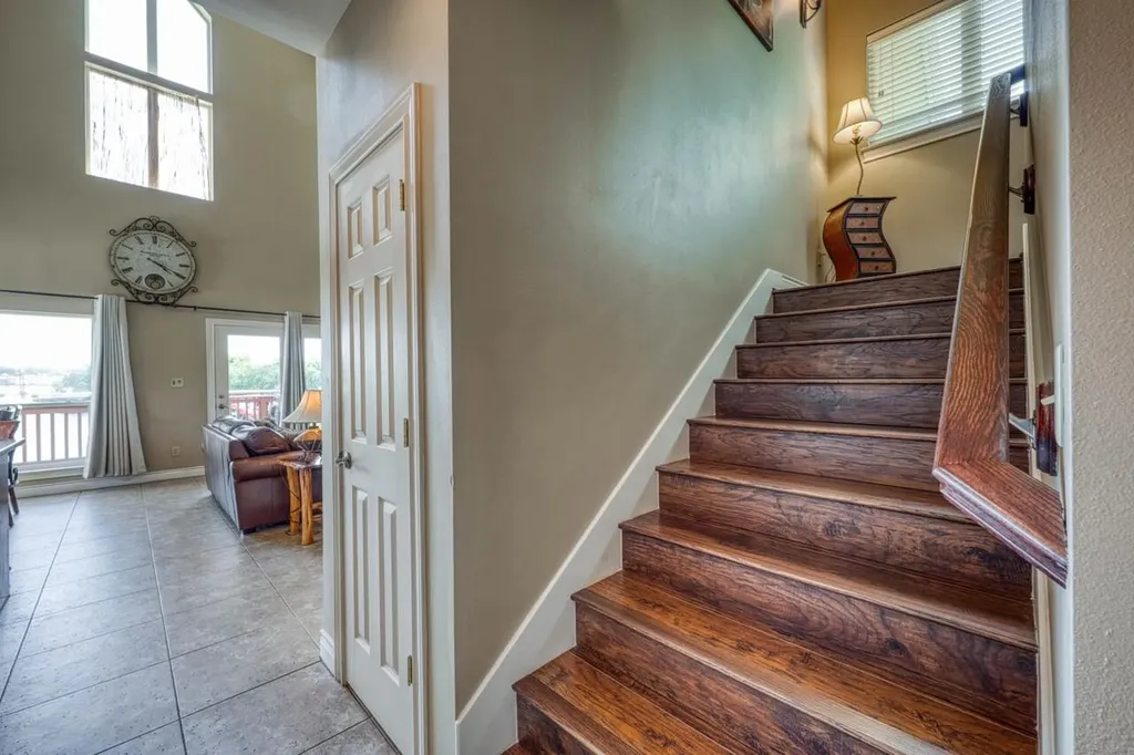 1605 Glen Cove Drive Kingsland TX 78639