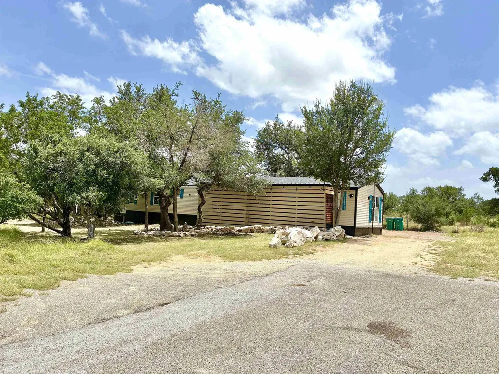 2205 5th Street Horseshoe Bay TX 78657