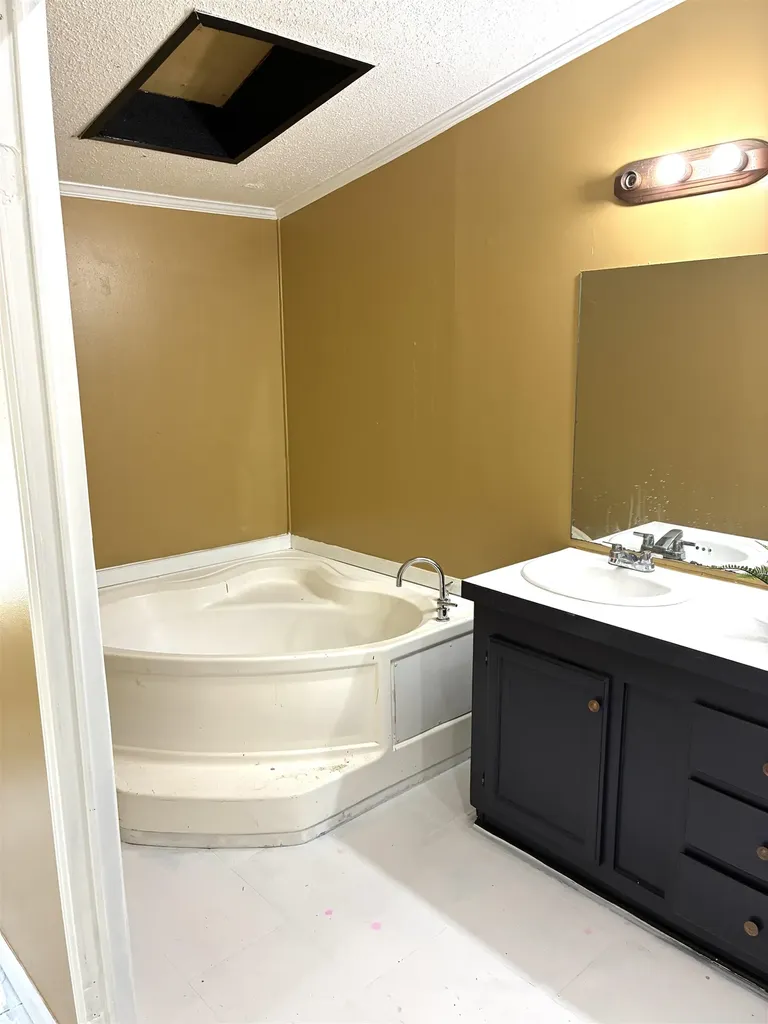 2205 5th Street Horseshoe Bay TX 78657