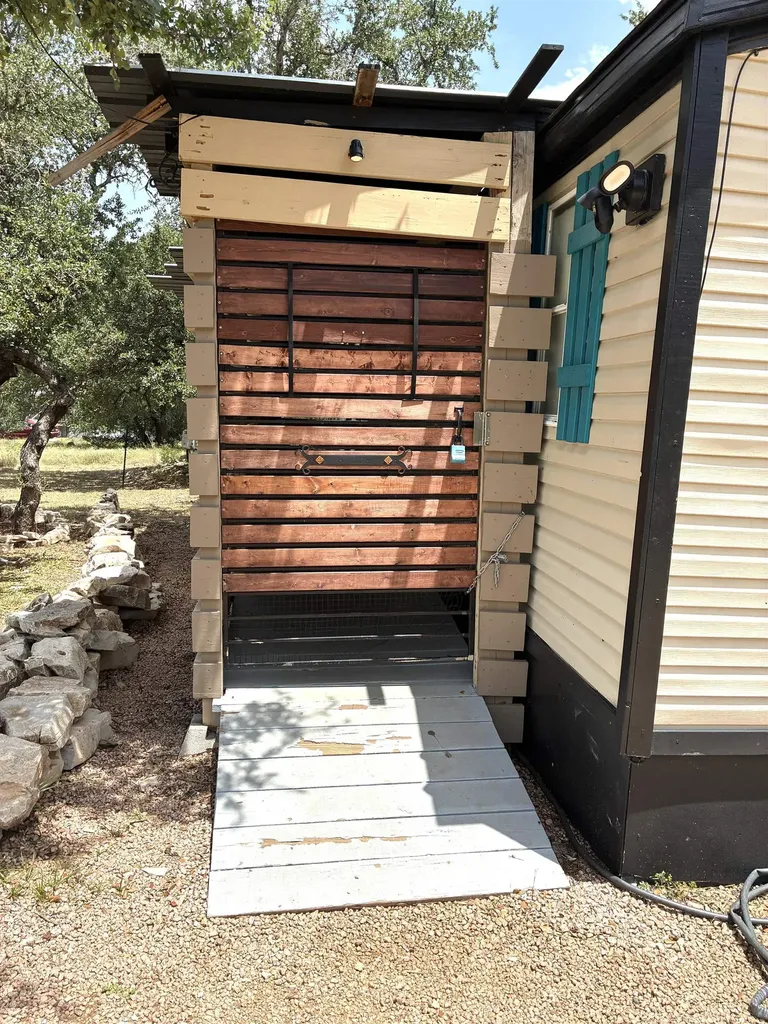 2205 5th Street Horseshoe Bay TX 78657