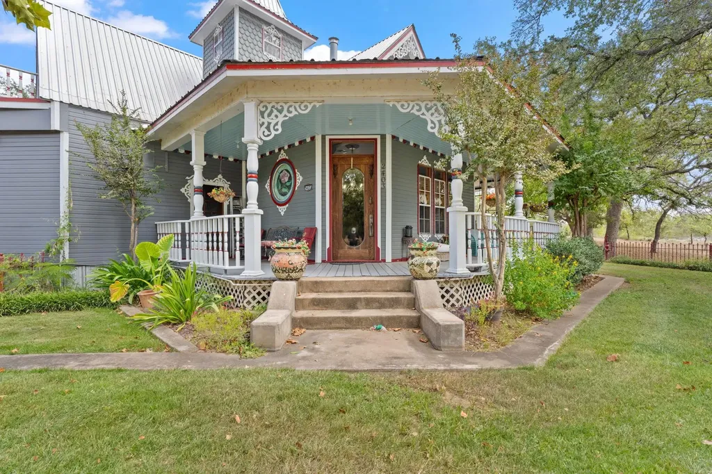 2403 Maple Lane Kingsland TX 78639