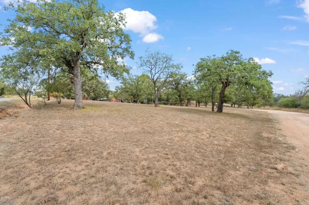 2403 Maple Lane Kingsland TX 78639