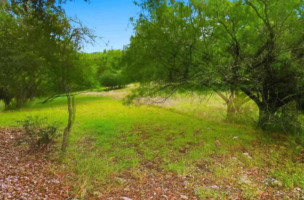 1904 Fault Line Drive Horseshoe Bay TX 78657