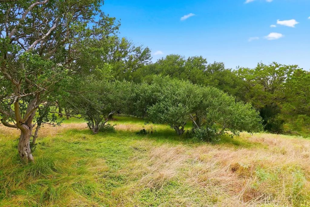 1904 Fault Line Drive Horseshoe Bay TX 78657