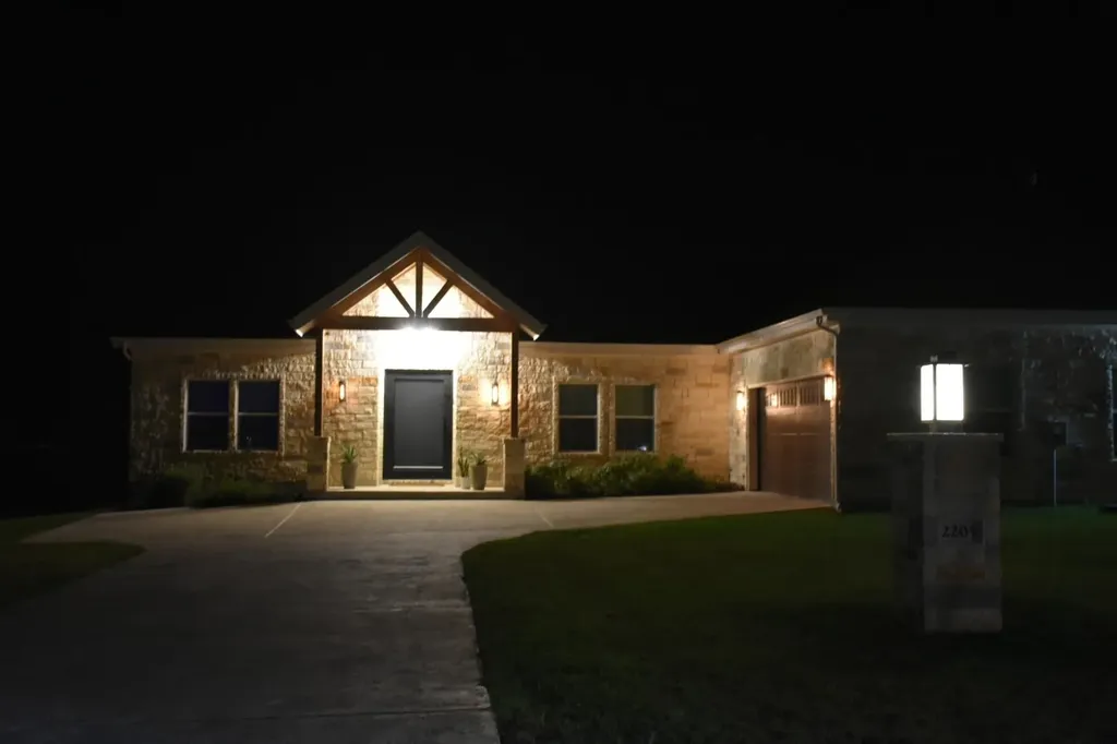 2205 Mountain Dew Road Horseshoe Bay TX 78657