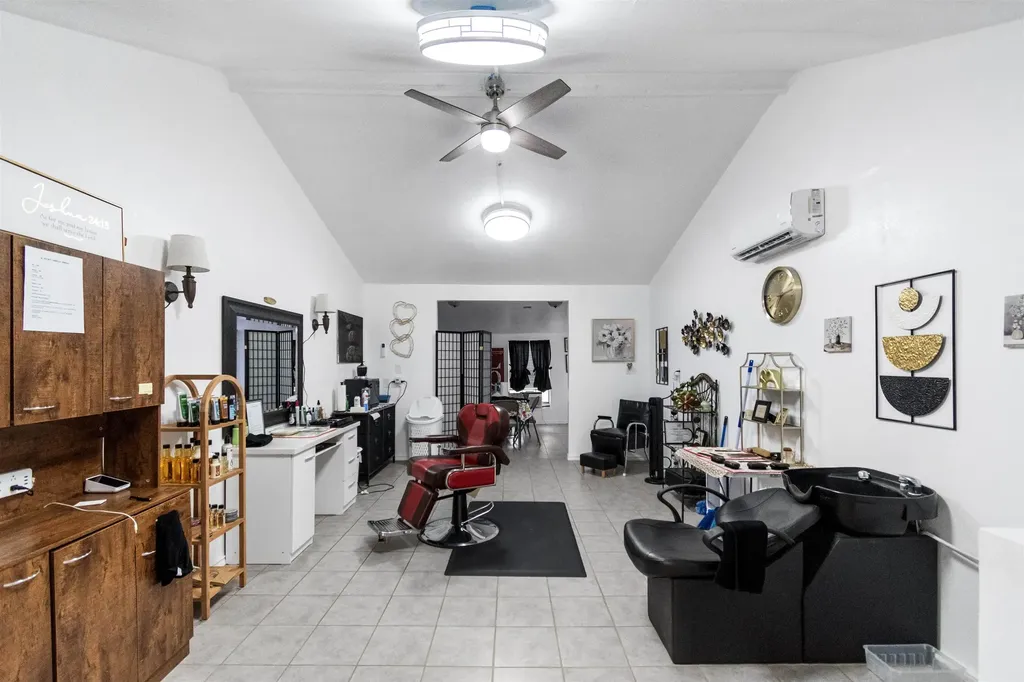 1419 Euel Moore Drive Kingsland TX 78639