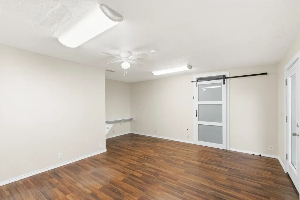 1419 Euel Moore Drive Kingsland TX 78639