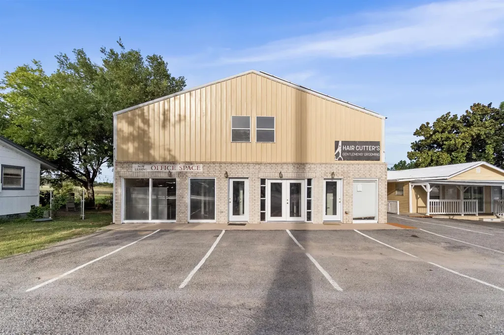 1419 Euel Moore Drive Kingsland TX 78639