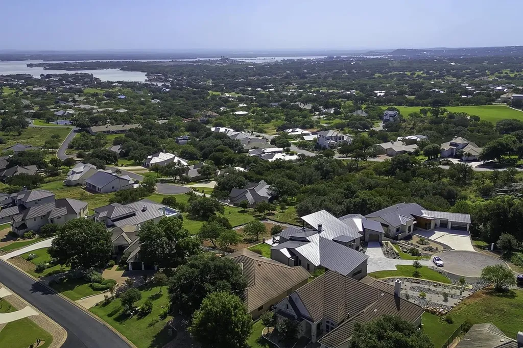 131 Florentine Horseshoe Bay TX 78657