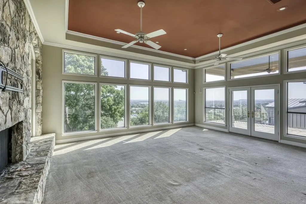131 Florentine Horseshoe Bay TX 78657