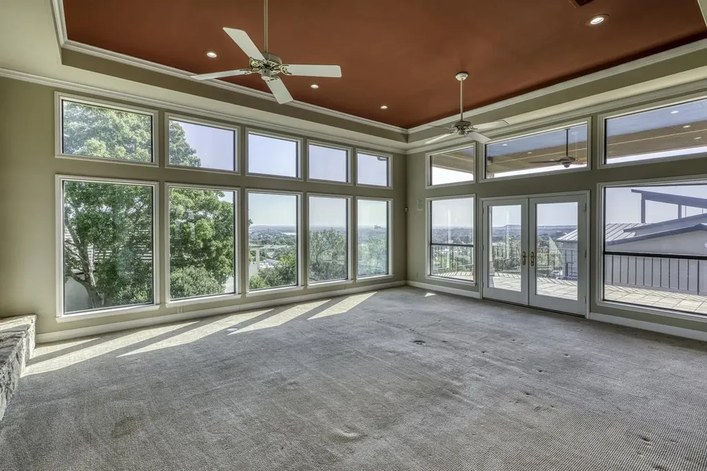 131 Florentine Horseshoe Bay TX 78657