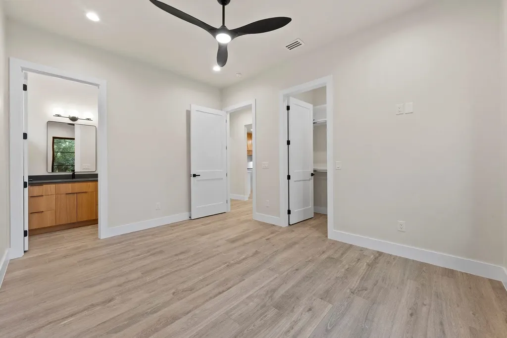 505 Fire Horseshoe Bay TX 78657
