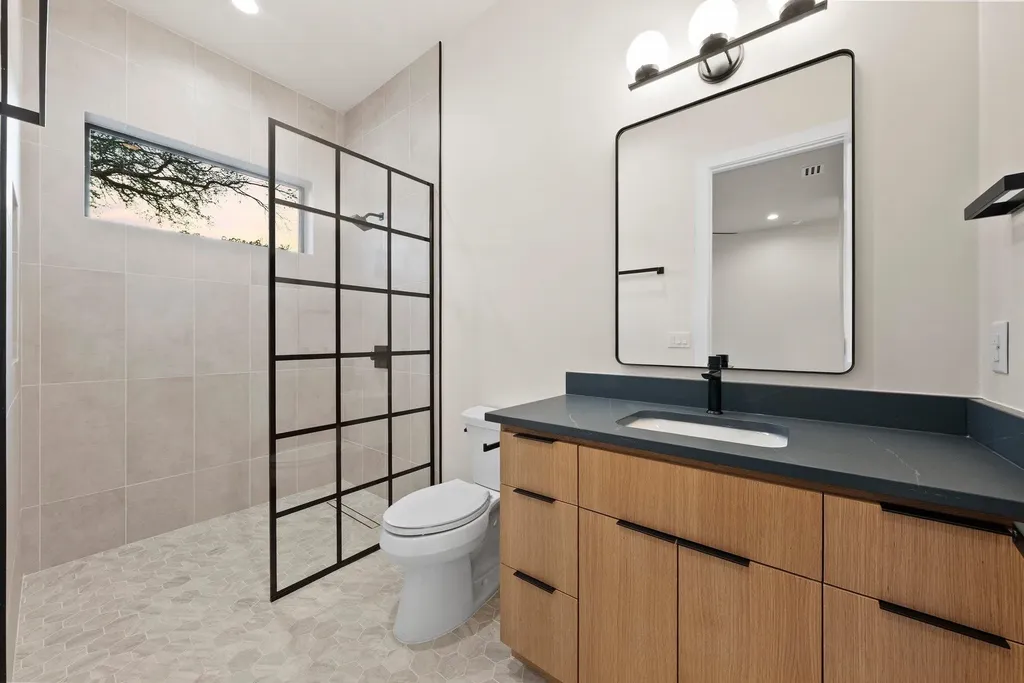 505 Fire Horseshoe Bay TX 78657