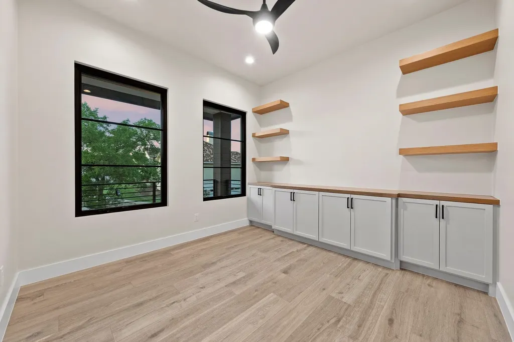 505 Fire Horseshoe Bay TX 78657