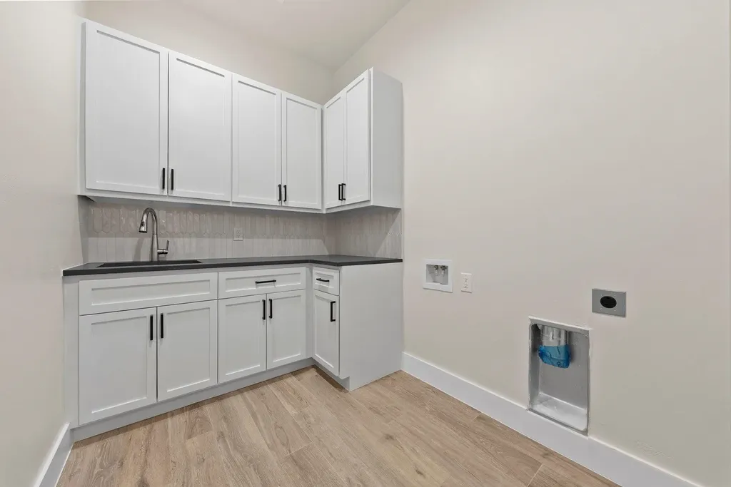 505 Fire Horseshoe Bay TX 78657