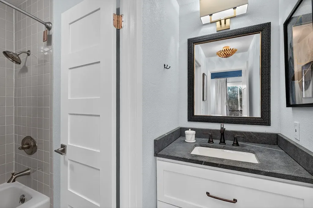 104 Island Drive Horseshoe Bay TX 78657