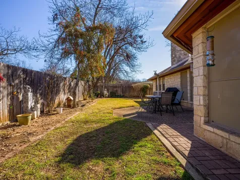 330 Columbine Street Meadowlakes TX 78654
