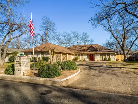 330 Columbine Street Meadowlakes TX 78654