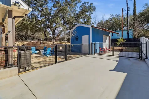 127 Hidden Oaks Drive Kingsland TX 78639