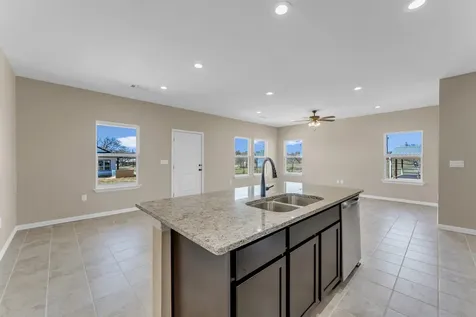 1858 Mosswood Kingsland TX 78639