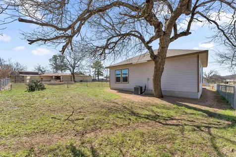 1858 Mosswood Kingsland TX 78639