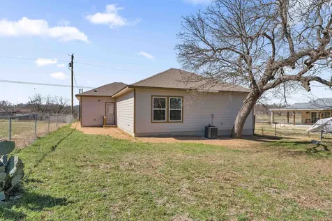 1858 Mosswood Kingsland TX 78639