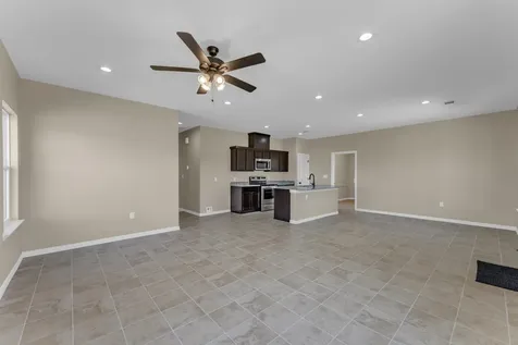 1858 Mosswood Kingsland TX 78639