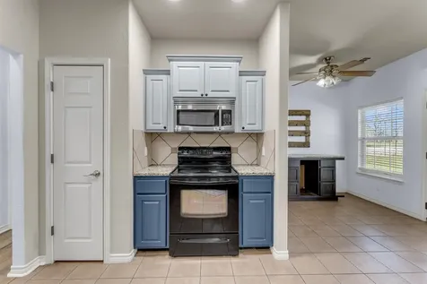 145 Chaumont St Street Kingsland TX 78639