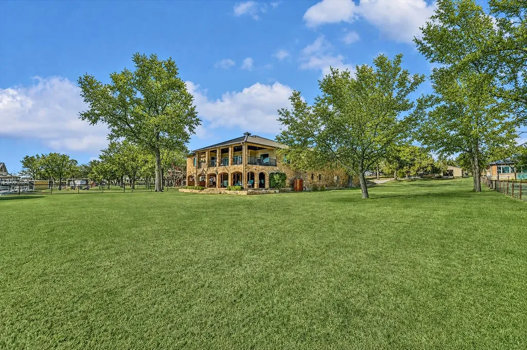360 Campa Pajama Lane Kingsland TX 78639
