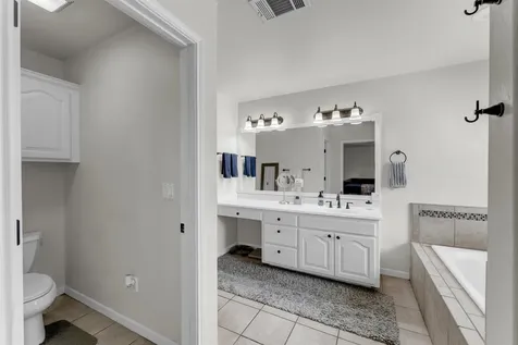 185 Broadmoor Street Meadowlakes TX 78654