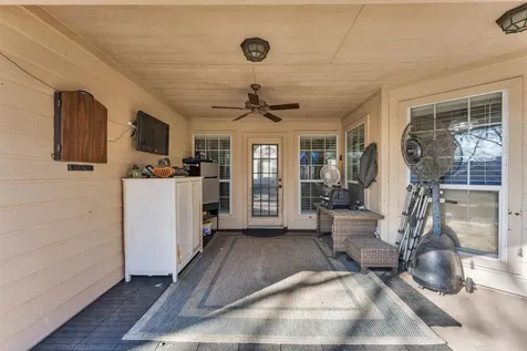 185 Broadmoor Street Meadowlakes TX 78654