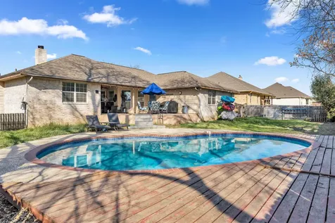 185 Broadmoor Street Meadowlakes TX 78654