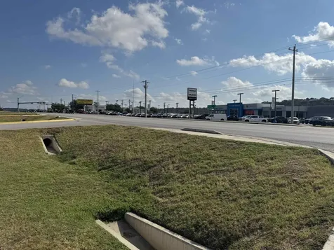 2202-2204 N Us Highway 281 Marble Falls TX 78654
