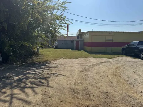 2202-2204 N Us Highway 281 Marble Falls TX 78654
