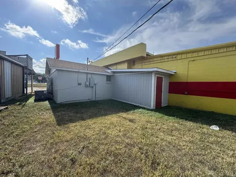 2202-2204 N Us Highway 281 Marble Falls TX 78654