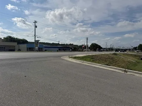 2202-2204 N Us Highway 281 Marble Falls TX 78654