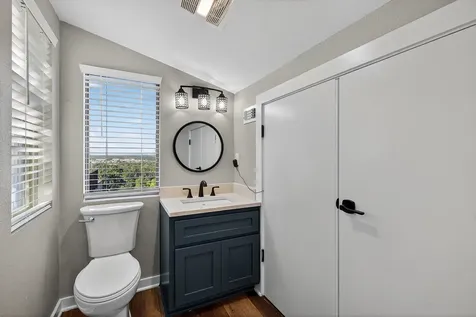 4305 Oak Park Cottonwood Shores TX 78657