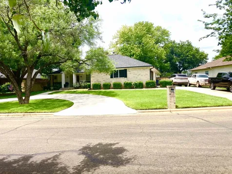 149 Broadmoor Meadowlakes TX 78654