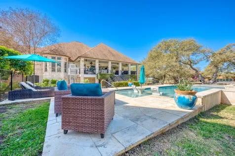 120 Sleepy Oaks Drive Kingsland TX 78639
