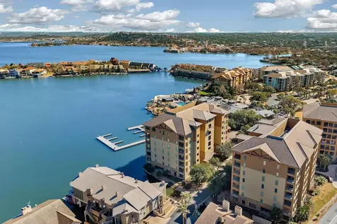 1001 The Cape #44 Horseshoe Bay TX 78657