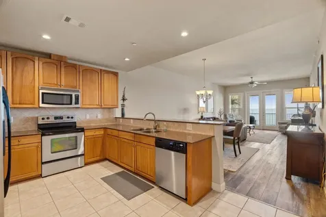 1001 The Cape #44 Horseshoe Bay TX 78657