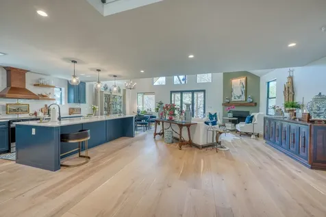 308 Mountian View Sunrise Beach TX 78643