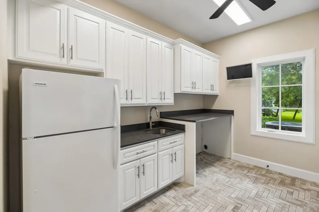 232 Laguna Rio Seguin TX 78155