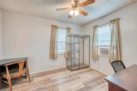 204 W Lakeshore Drive Sunrise Beach TX 78643