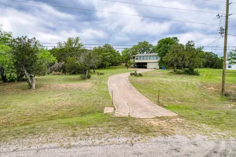 204 W Lakeshore Drive Sunrise Beach TX 78643