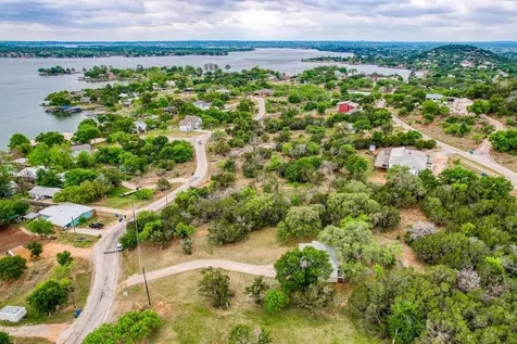 204 W Lakeshore Drive Sunrise Beach TX 78643
