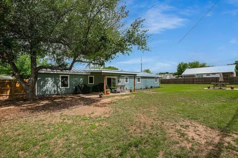 874 Pine Lane Cottonwood Shores TX 78657