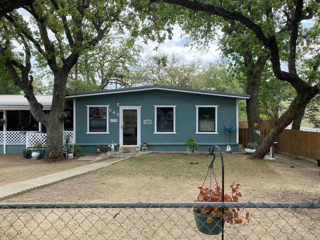649 Fir Lane Cottonwood Shores TX 78657