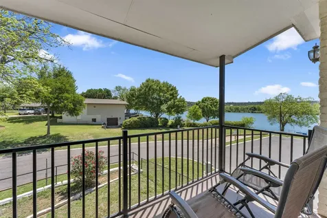 319 Meadowlakes Drive Meadowlakes TX 78654